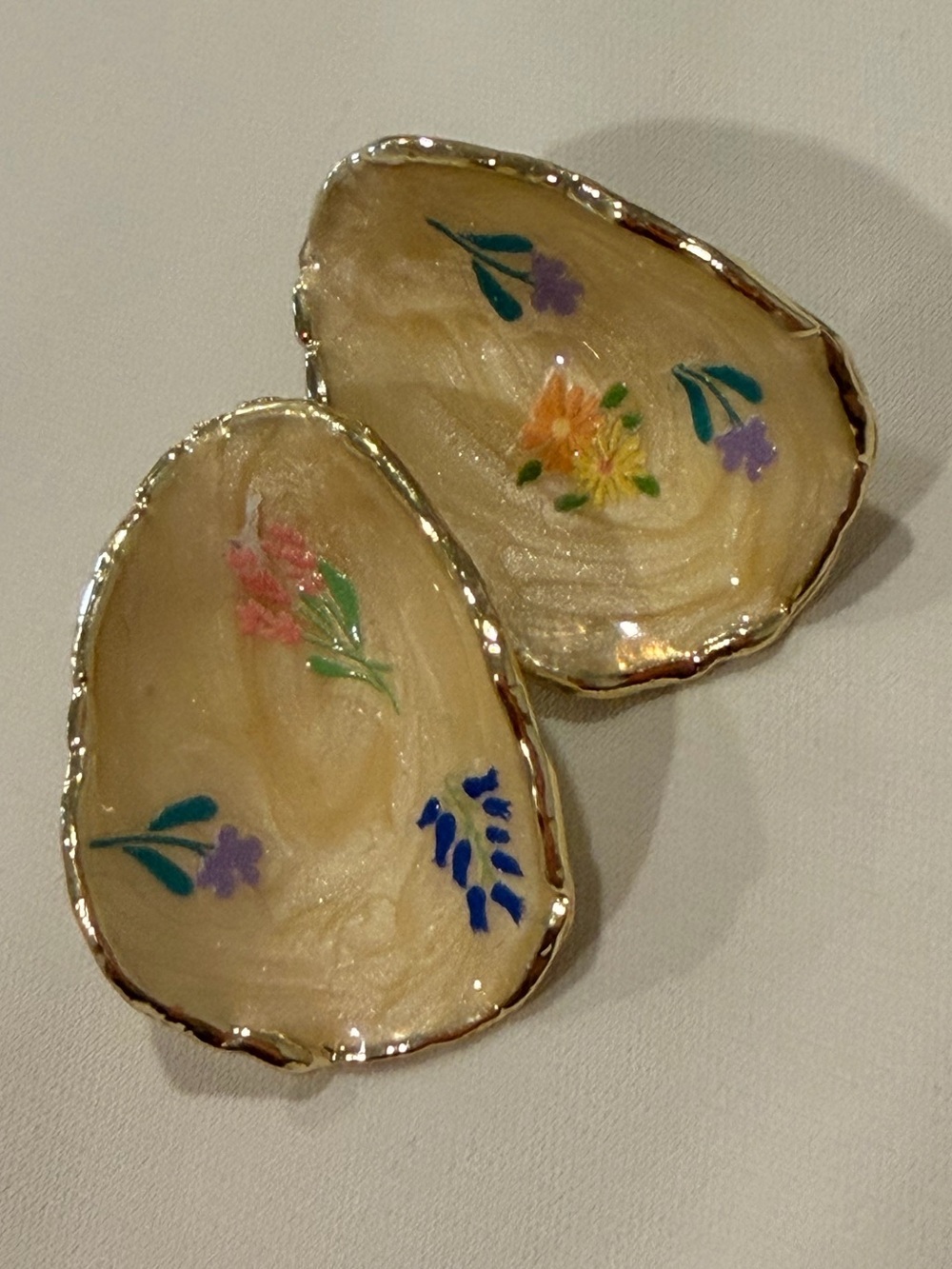 Cream Floral Shell Drop Earrings with Gold Trim